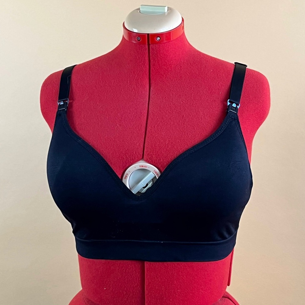 Medium Black Maternity Bra - Comfortable & Supportive